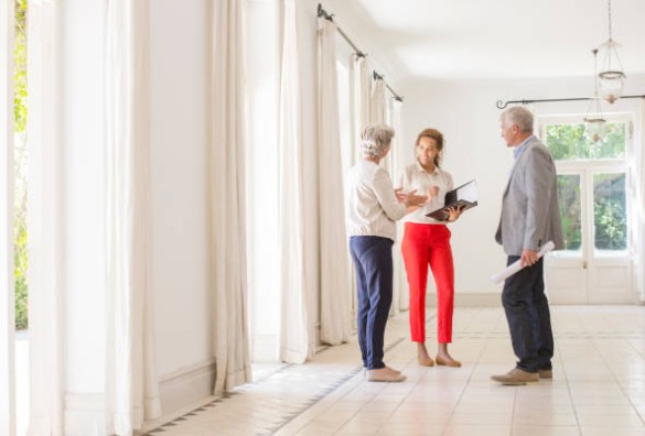 Selling a Randburg property? First impressions count. 5 five things buyers notice instantly when viewing a home. Let's make you stand out
